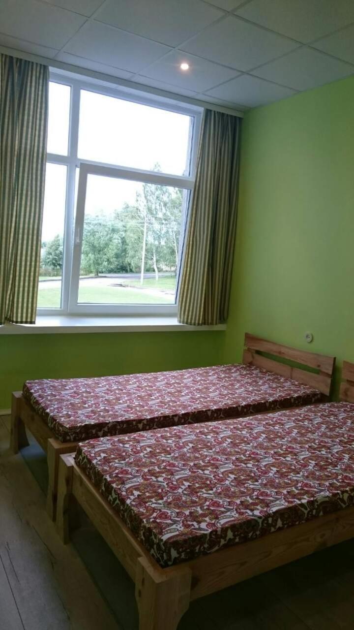 Nakvyne Miroslave Bed & Breakfast Miroslavas Екстериор снимка