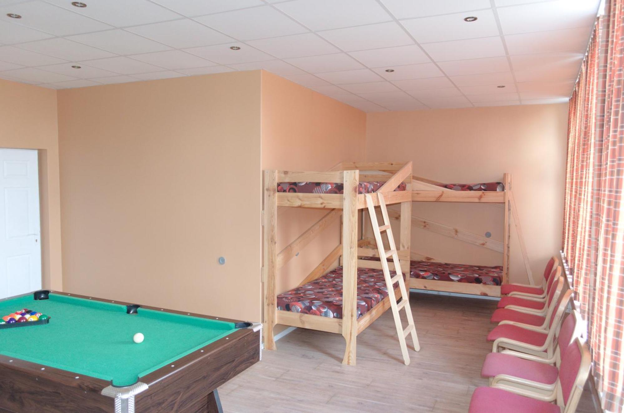 Nakvyne Miroslave Bed & Breakfast Miroslavas Екстериор снимка
